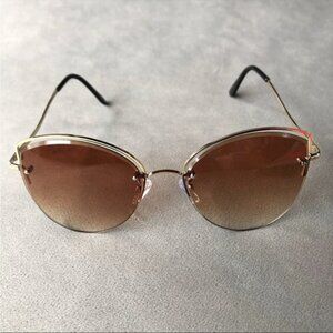 Gold Tea Lenses Gold-Tone Frames Sunglasses ~ Brand New